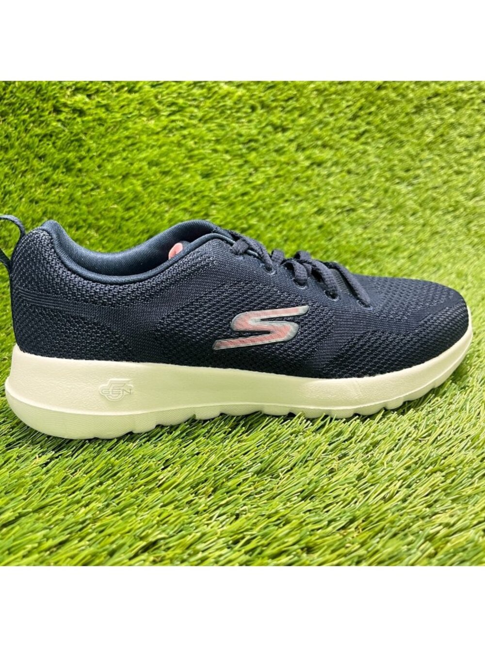 Skechers Go Walk Joy-Violet Womens Size 5.5 Blue Athletic Running Shoes Sneakers
